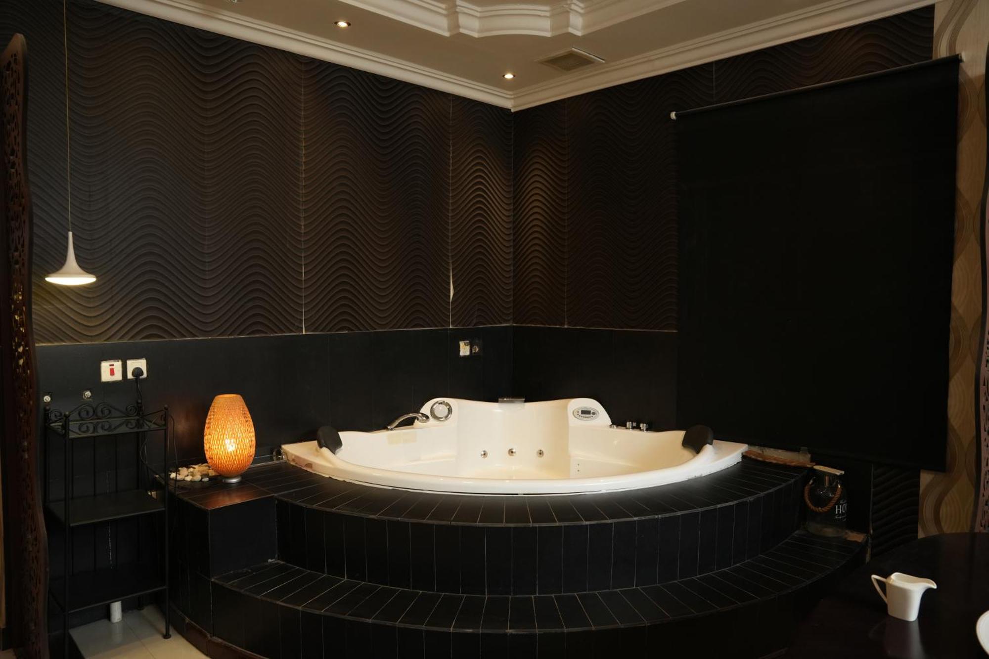 Al Joon Hotel Riyadh Exterior photo